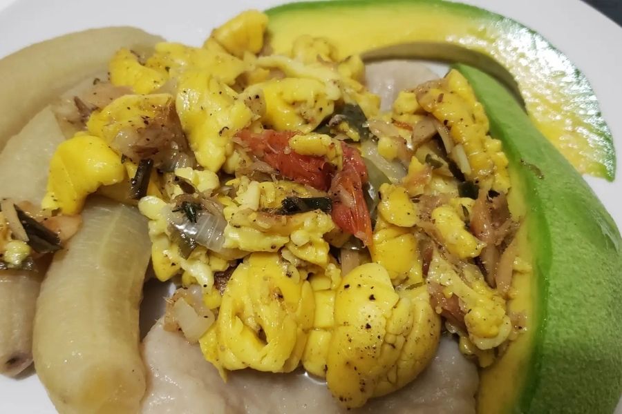 Avocado time in Jamaica, best weed in Negril, Cannabis Delivery in Negril, Image of ackee and pear
