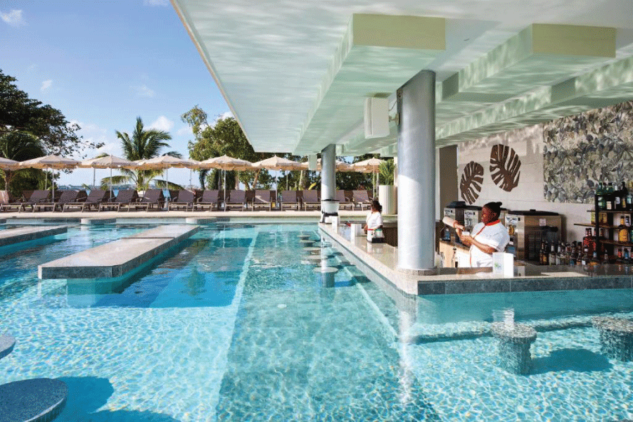 cannabis delivery at riu negril and riu tropical bay negril jamaica, image of riu pool bar